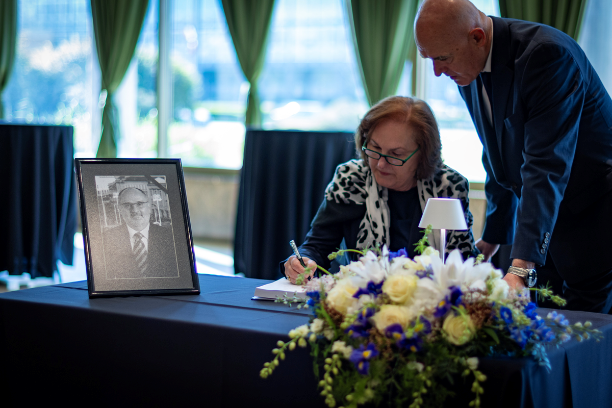 Održana komemoracija za Vlatka Cvrtilu. Bivši ministar: Fala kaj si bil znami