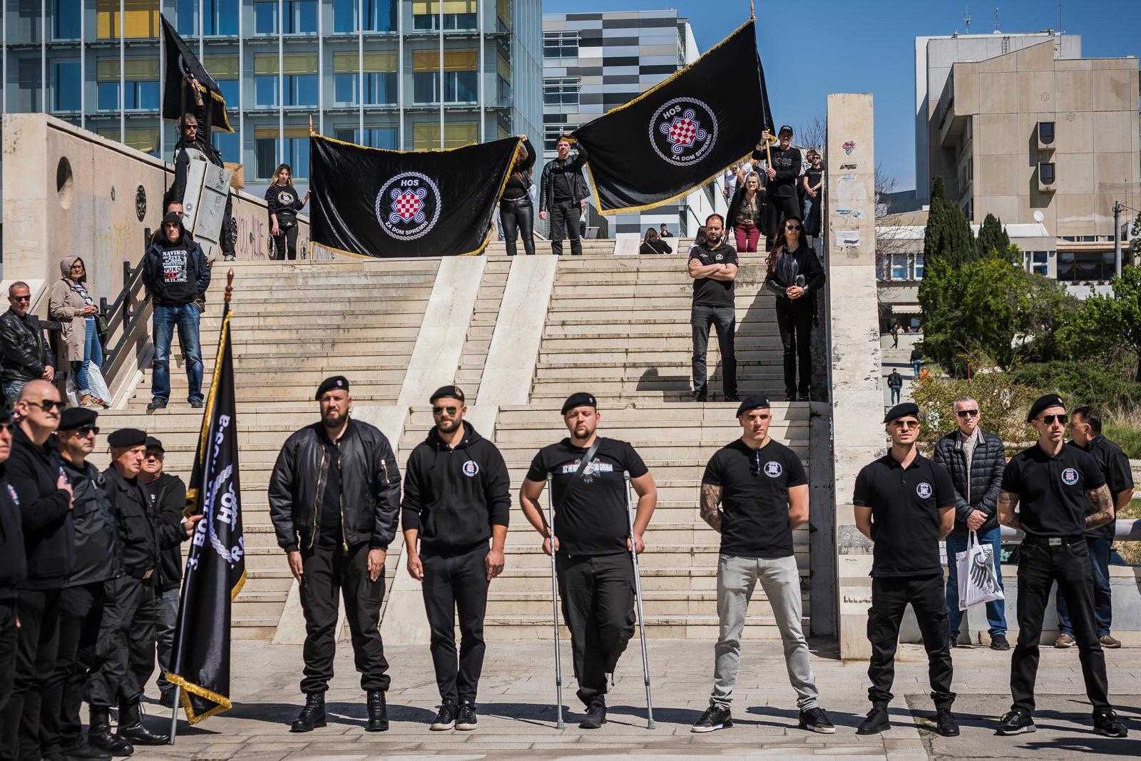 FOTO Na Skejinom mitingu u Splitu vikali ZDS, spominjali šišmiše i vrane