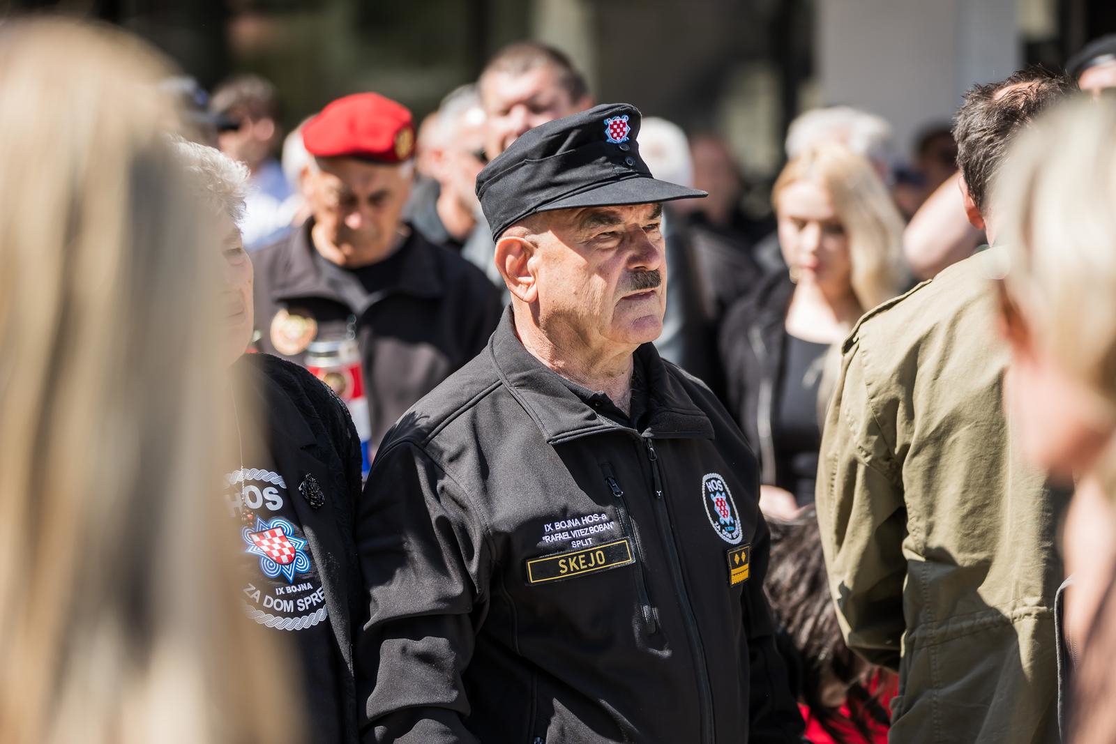 FOTO Na Skejinom mitingu u Splitu vikali ZDS, spominjali šišmiše i vrane