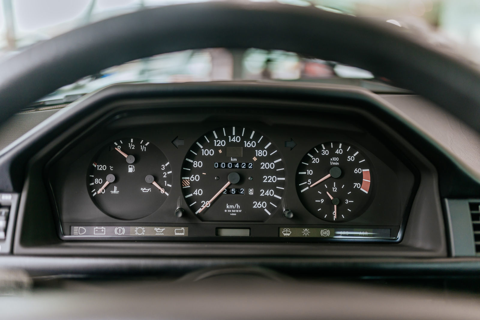 Ikona devedesetih: Posljednji Mercedes E 500 (W124) izložen u muzeju
