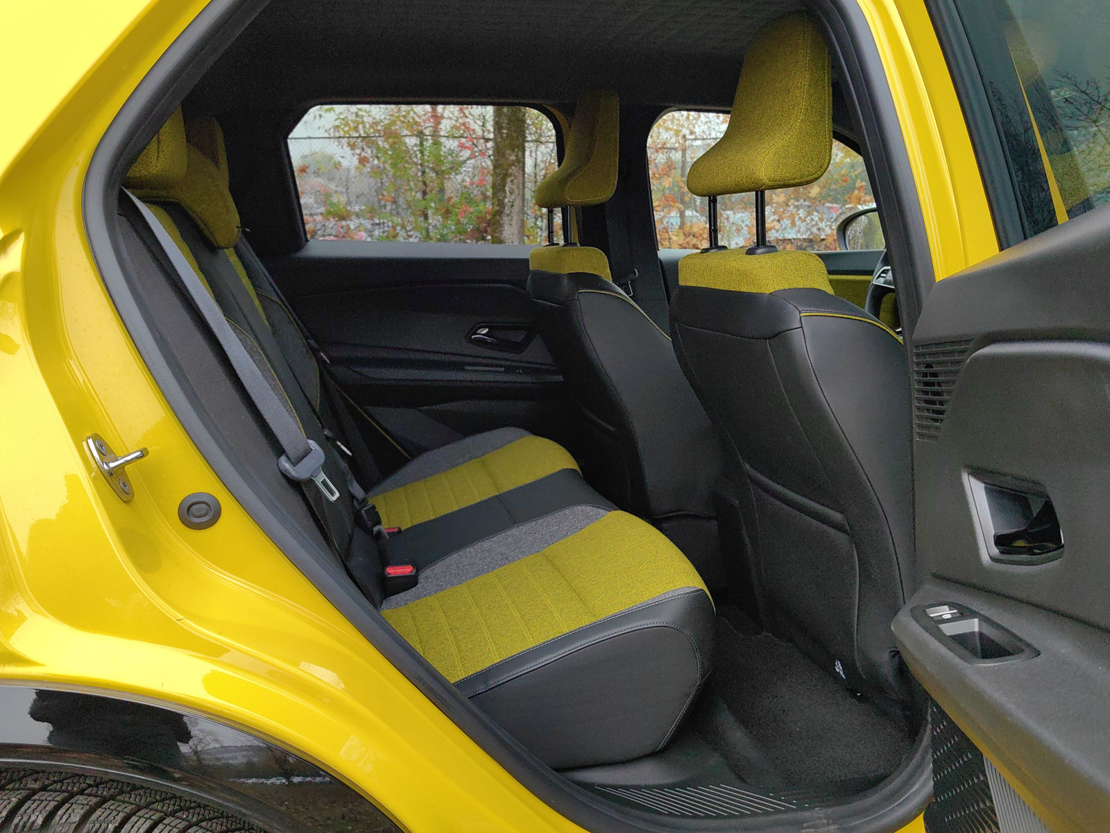 Renault 5 je oživio i to na kakav način. Vozili smo retro atrakciju