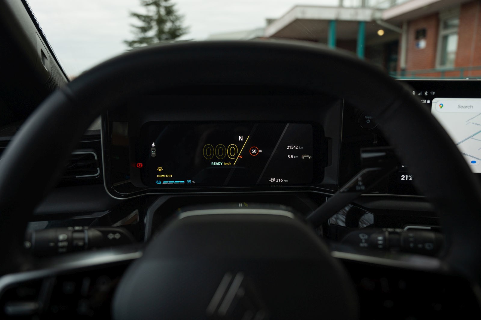 Renault 5 je oživio i to na kakav način. Vozili smo retro atrakciju