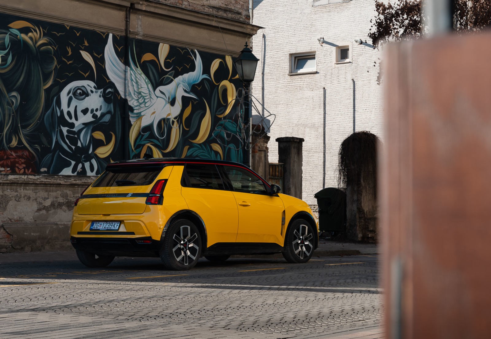 Renault 5 je oživio i to na kakav način. Vozili smo retro atrakciju