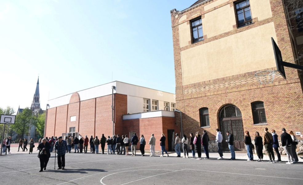 Orban teško poražen. Magyaru stižu čestitke sa svih strana. Oglasio se Kremlj