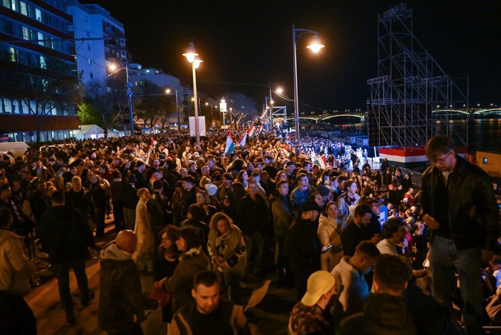 Orban teško poražen. Magyaru stižu čestitke sa svih strana. Oglasio se Kremlj