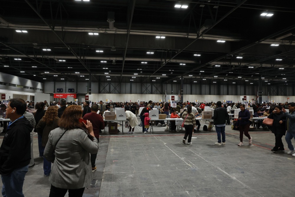 Peru bira predsjednika. Više od 30 kandidata, nema favorita