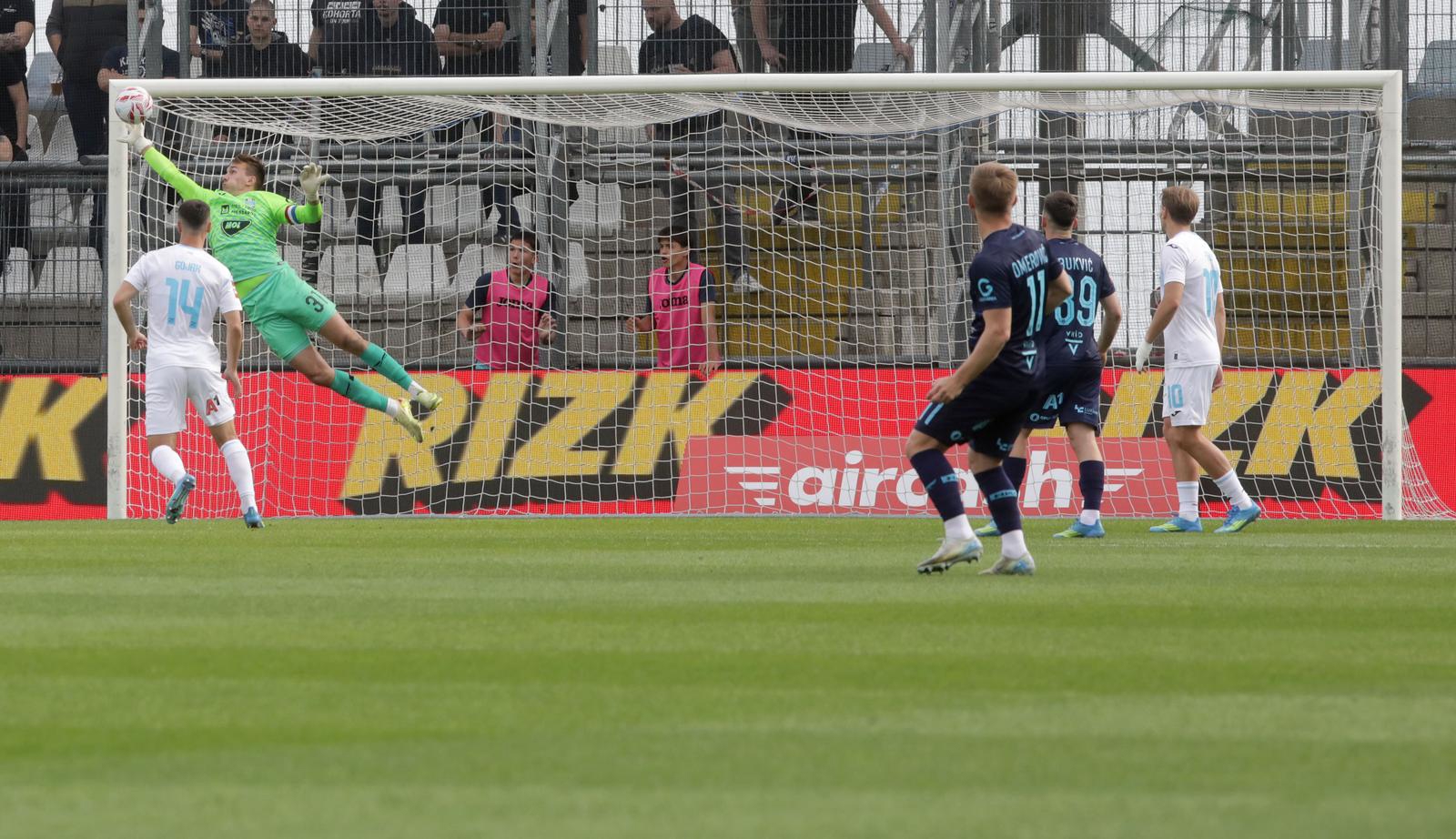 Rijeka izgubila od predzadnjeg Osijeka, Varaždin ju sustigao u borbi za treće mjesto