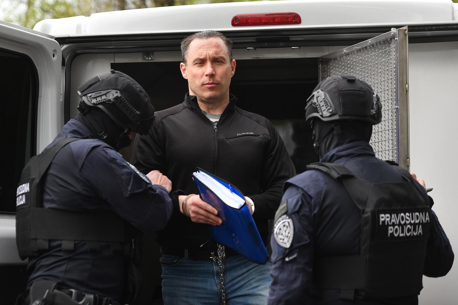 FOTO Srđan Mlađan doveden na sud, dobacio poruku novinarima