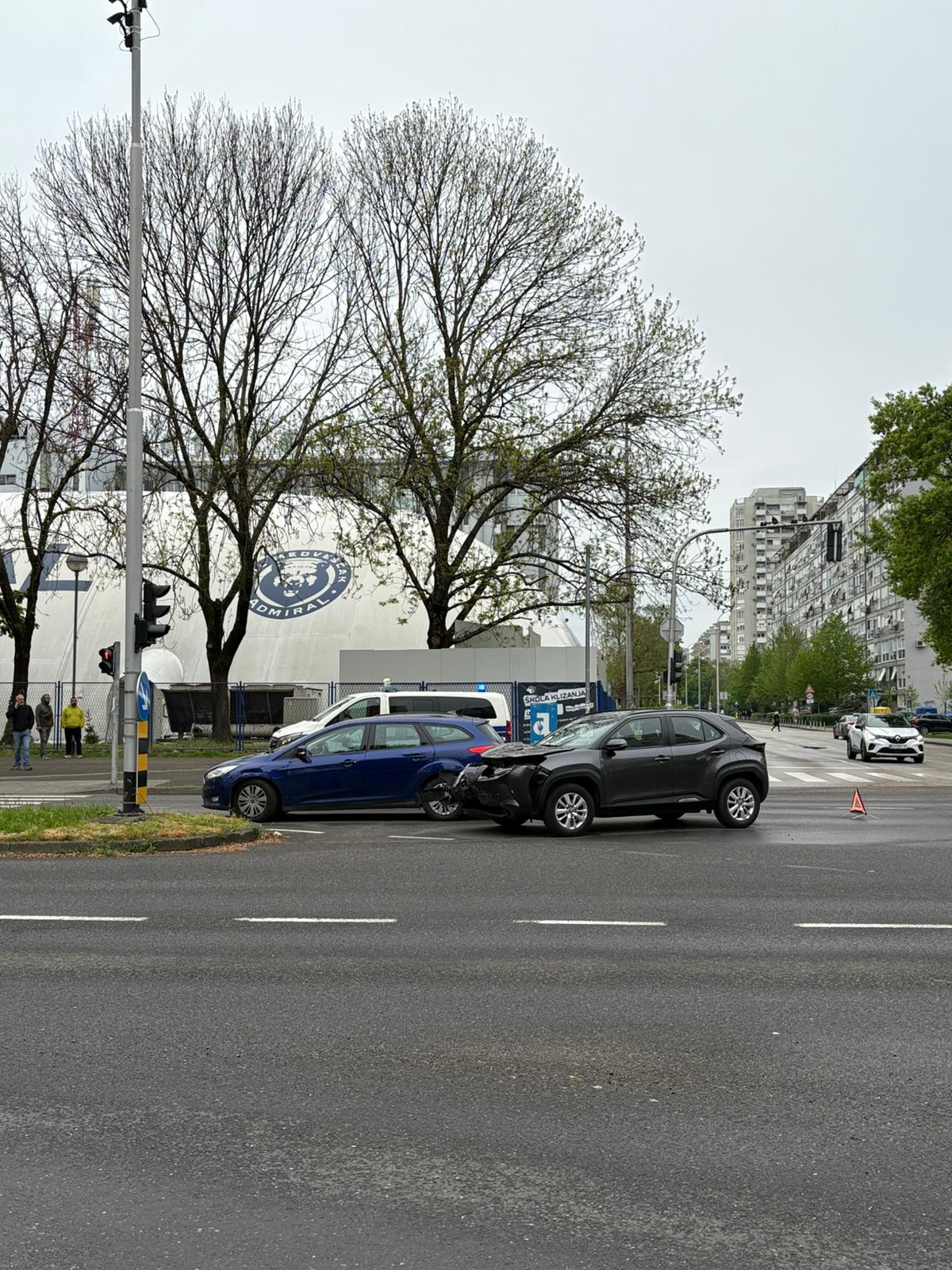 FOTO Sudar u Novom Zagrebu, promet je usporen