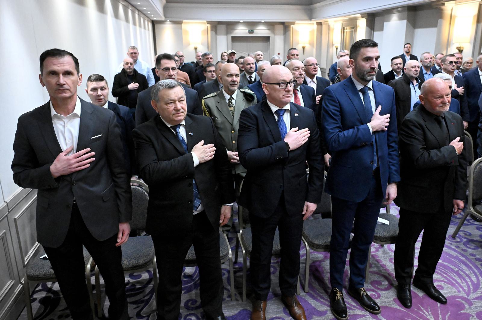 Bio je Tuđmanova marioneta u vrijeme privatizacijske pljačke. Sad nadgleda sport