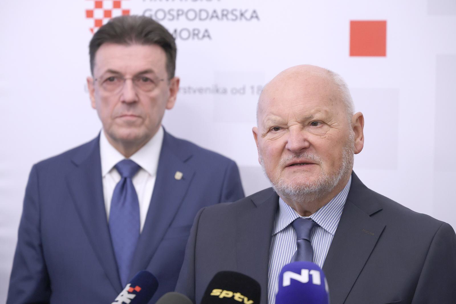 Bio je Tuđmanova marioneta u vrijeme privatizacijske pljačke. Sad nadgleda sport