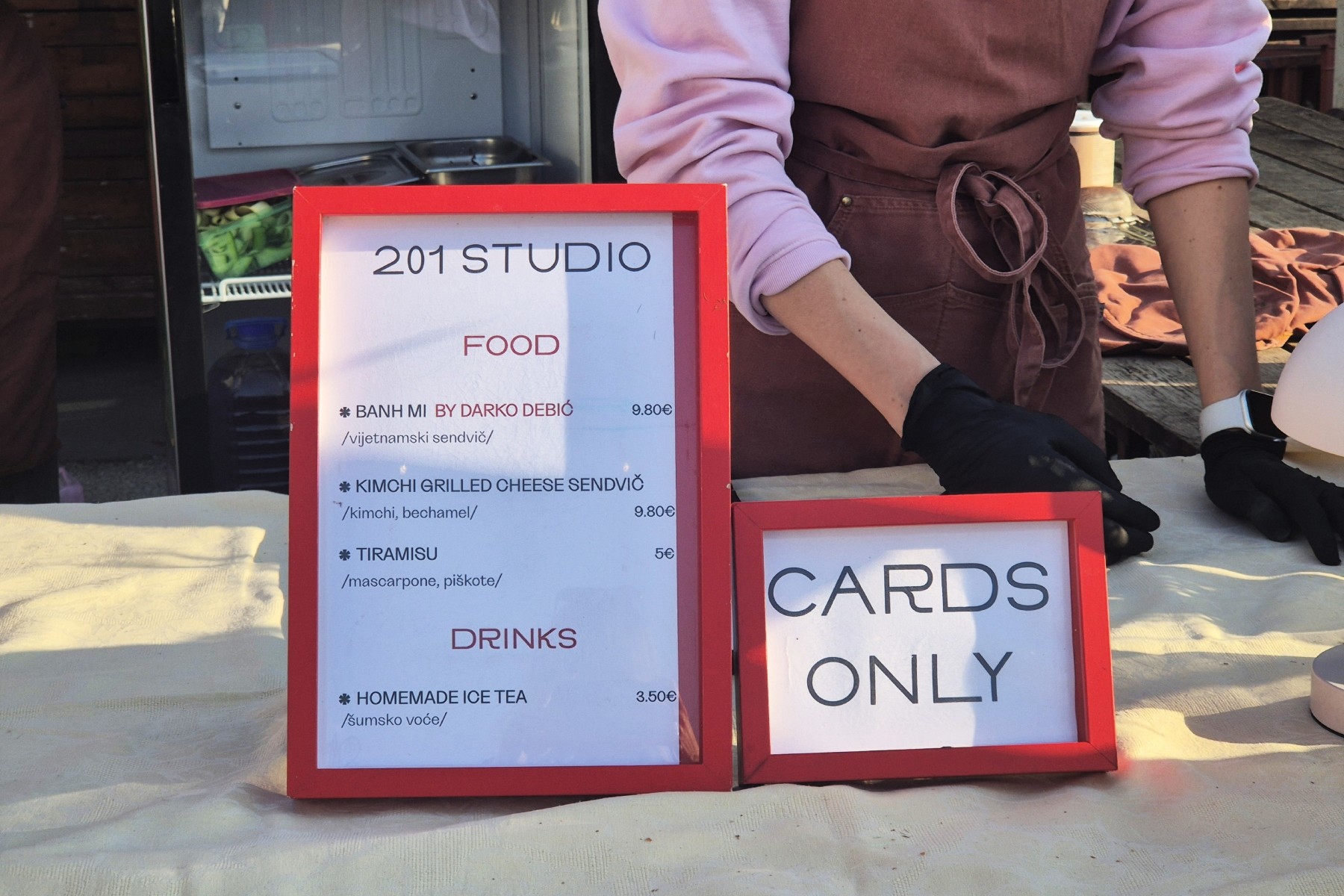 Zagrepčani petkom nakon posla jedu na Kvatriću. Provjerili smo što se nudi (i cijene)