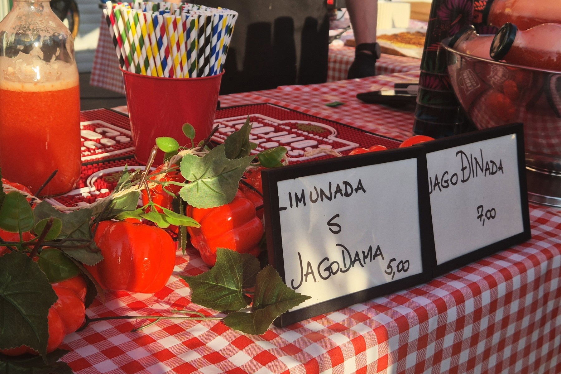 Zagrepčani petkom nakon posla jedu na Kvatriću. Provjerili smo što se nudi (i cijene)