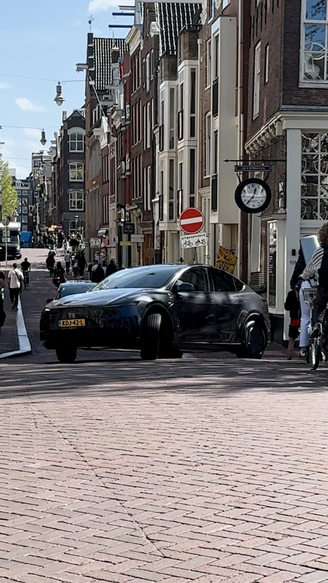 VIDEO Bili smo u Amsterdamu i među prvima probali tek odobren Teslin FSD u Europi