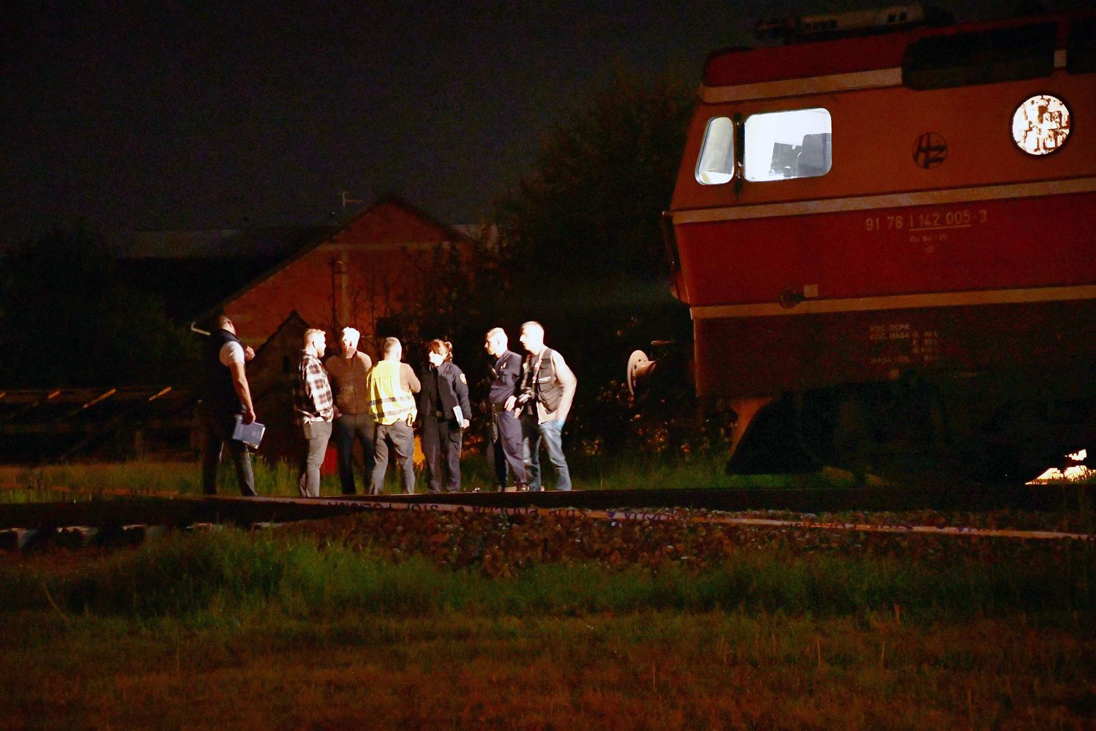 Sinoć su na pruzi u Slavonskom Brodu poginule dvije mlađe ženske osobe
