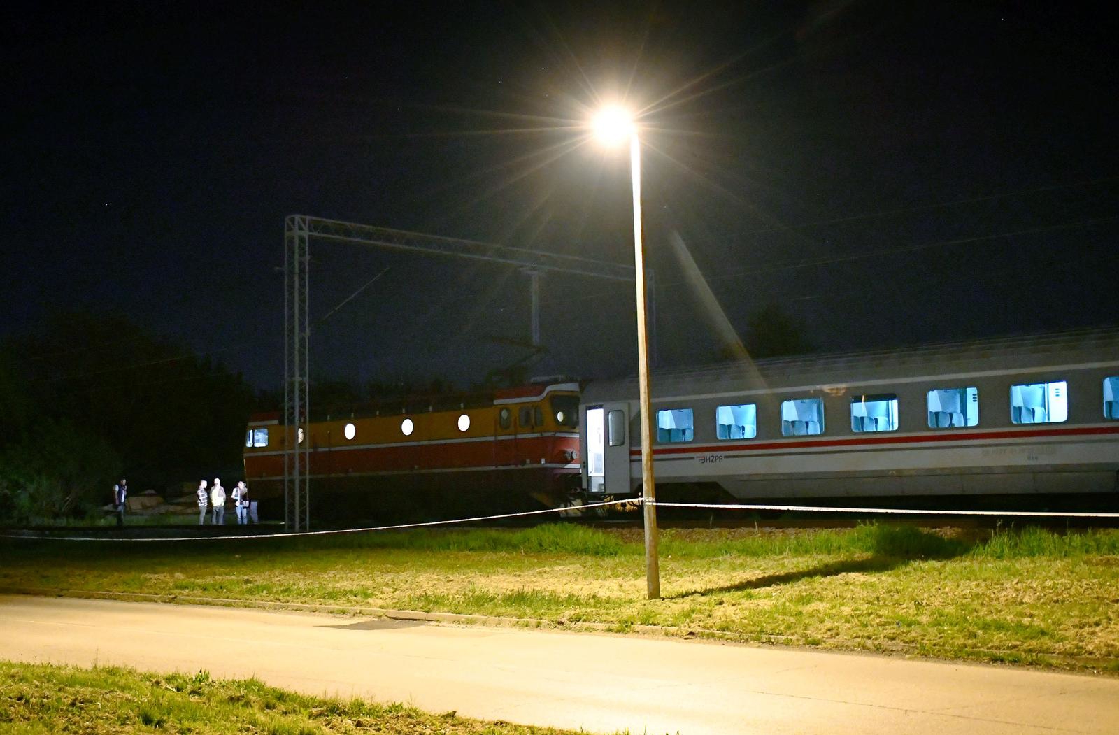 Sinoć su na pruzi u Slavonskom Brodu poginule dvije mlađe ženske osobe