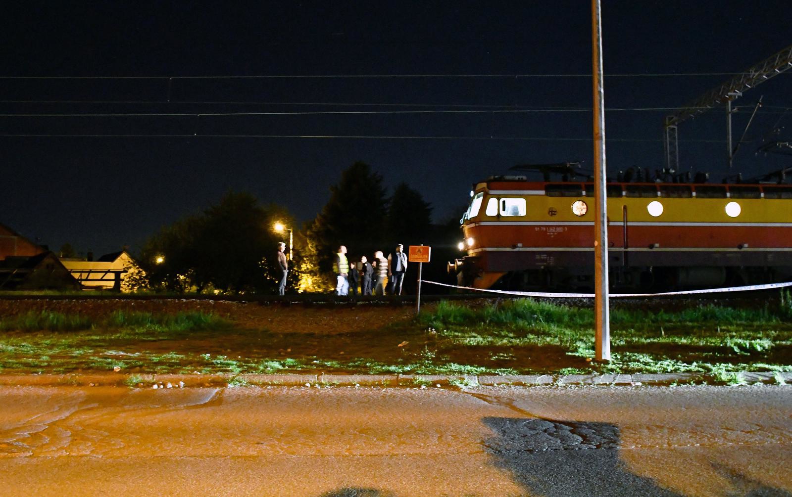 Sinoć su na pruzi u Slavonskom Brodu poginule dvije mlađe ženske osobe