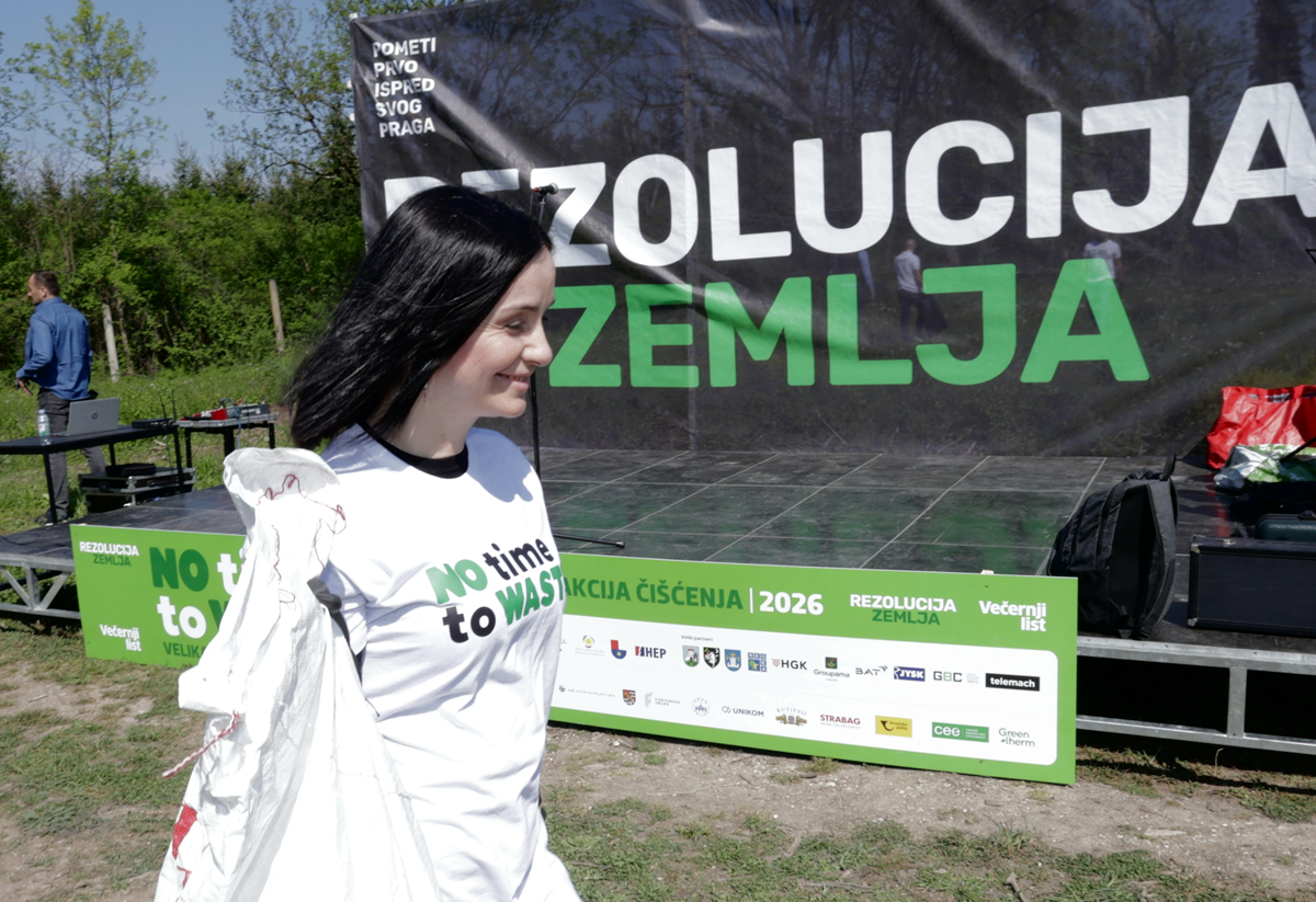 FOTO Tomašević, Grlić Radman i Vučković čistili smeće u Dubravi