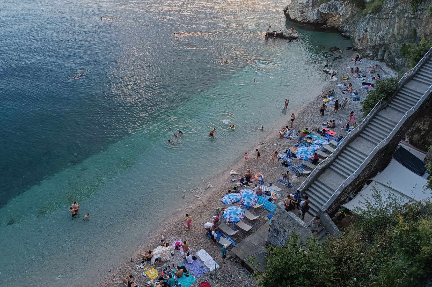 Britanci se raspisali o hrvatskom gradu na obali: "Čaša vina košta i po 2,5 eura"