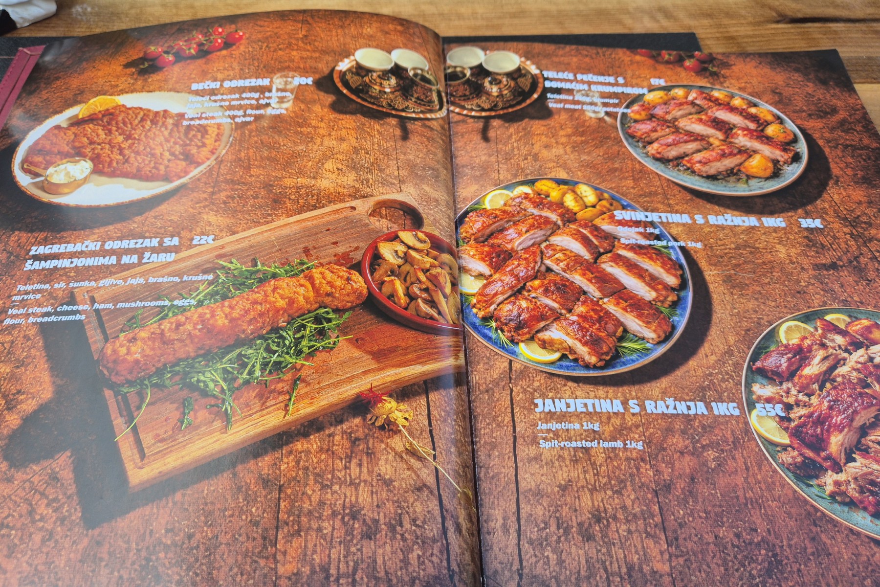 Na najljepšoj lokaciji u Tkalči radi - Taste of Balkan. Bili smo