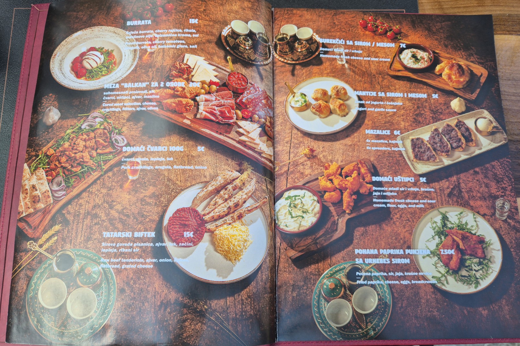 Na najljepšoj lokaciji u Tkalči radi - Taste of Balkan. Bili smo