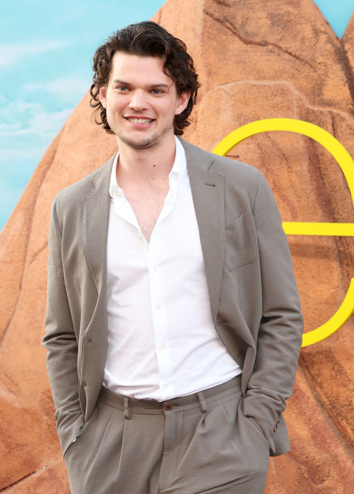 Studirao je psihologiju, a sad ga gledamo u Euforiji. Tko je Homer James Jigme Gere?