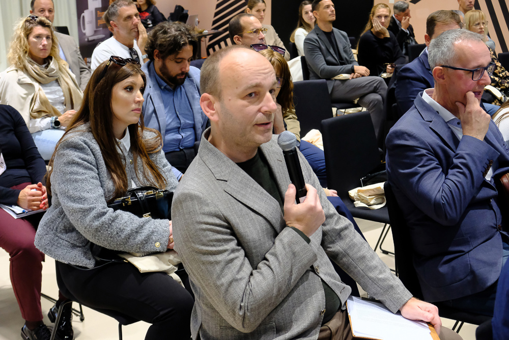 AI odgovara građanima kad komunalci ne rade: Hrvatska tvrtka razvila 0-24h rješenje