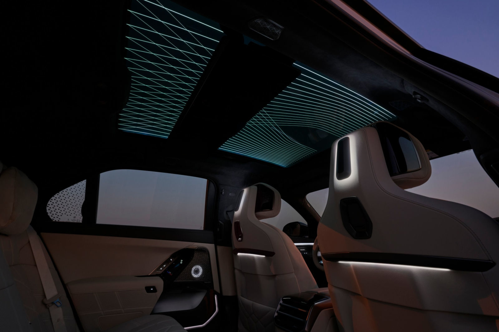 Predstavljen je osvježeni BMW Serije 7: Redizajn donosi tehnologiju Neue Klasse