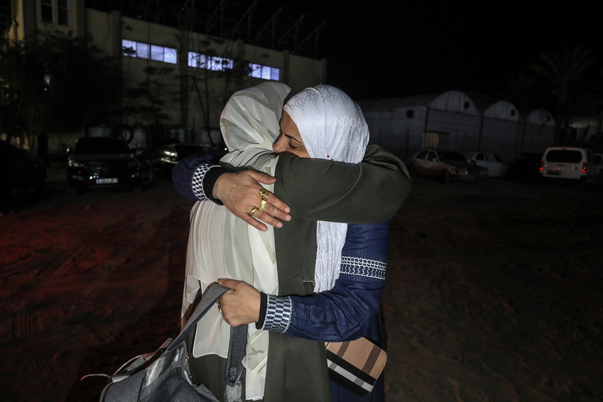 VIDEO Grupa ranjenih Palestinaca vratila se u Gazu kroz Egipat