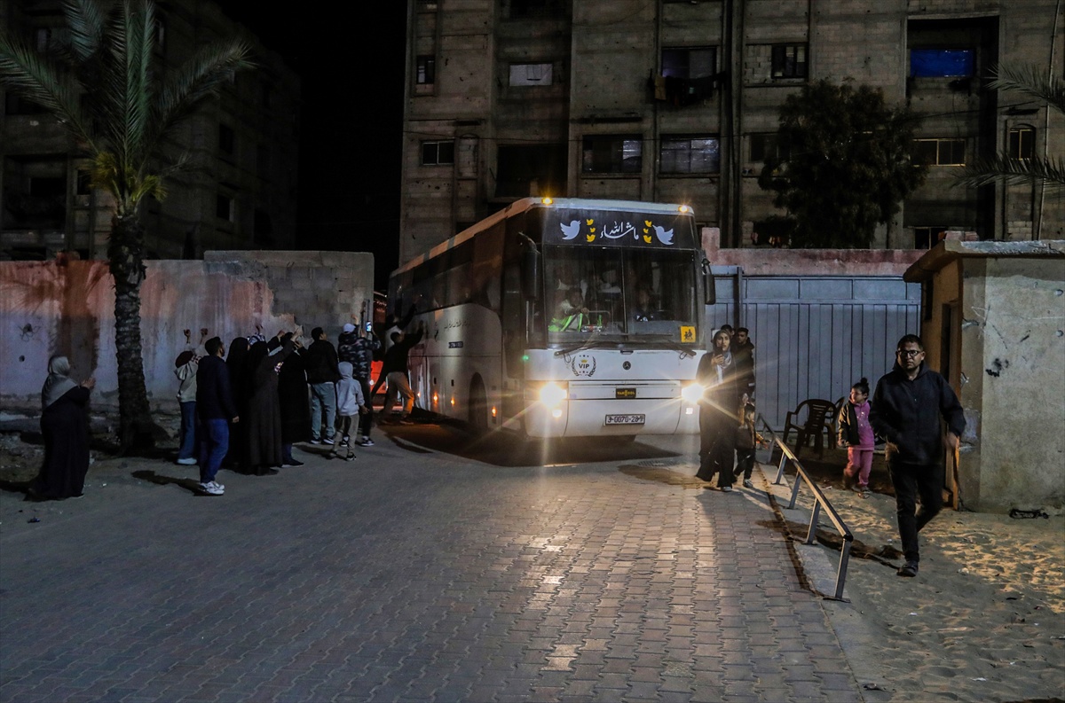 VIDEO Grupa ranjenih Palestinaca vratila se u Gazu kroz Egipat