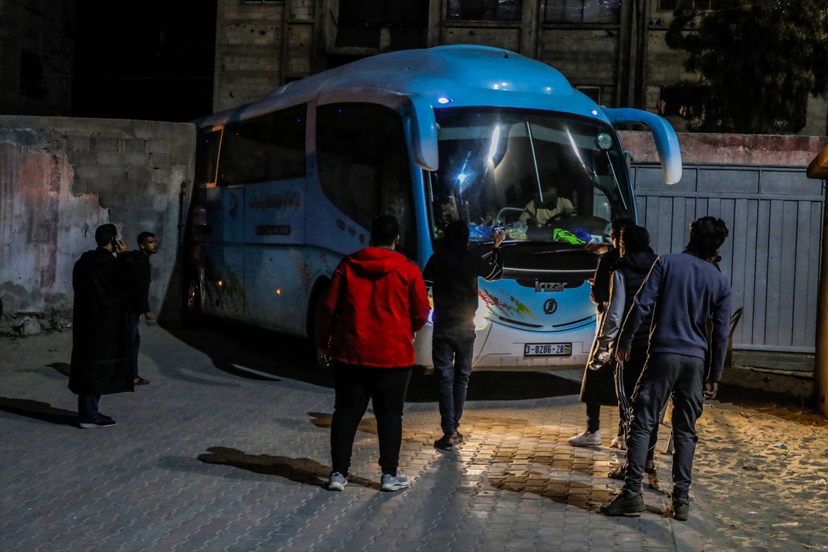 VIDEO Grupa ranjenih Palestinaca vratila se u Gazu kroz Egipat