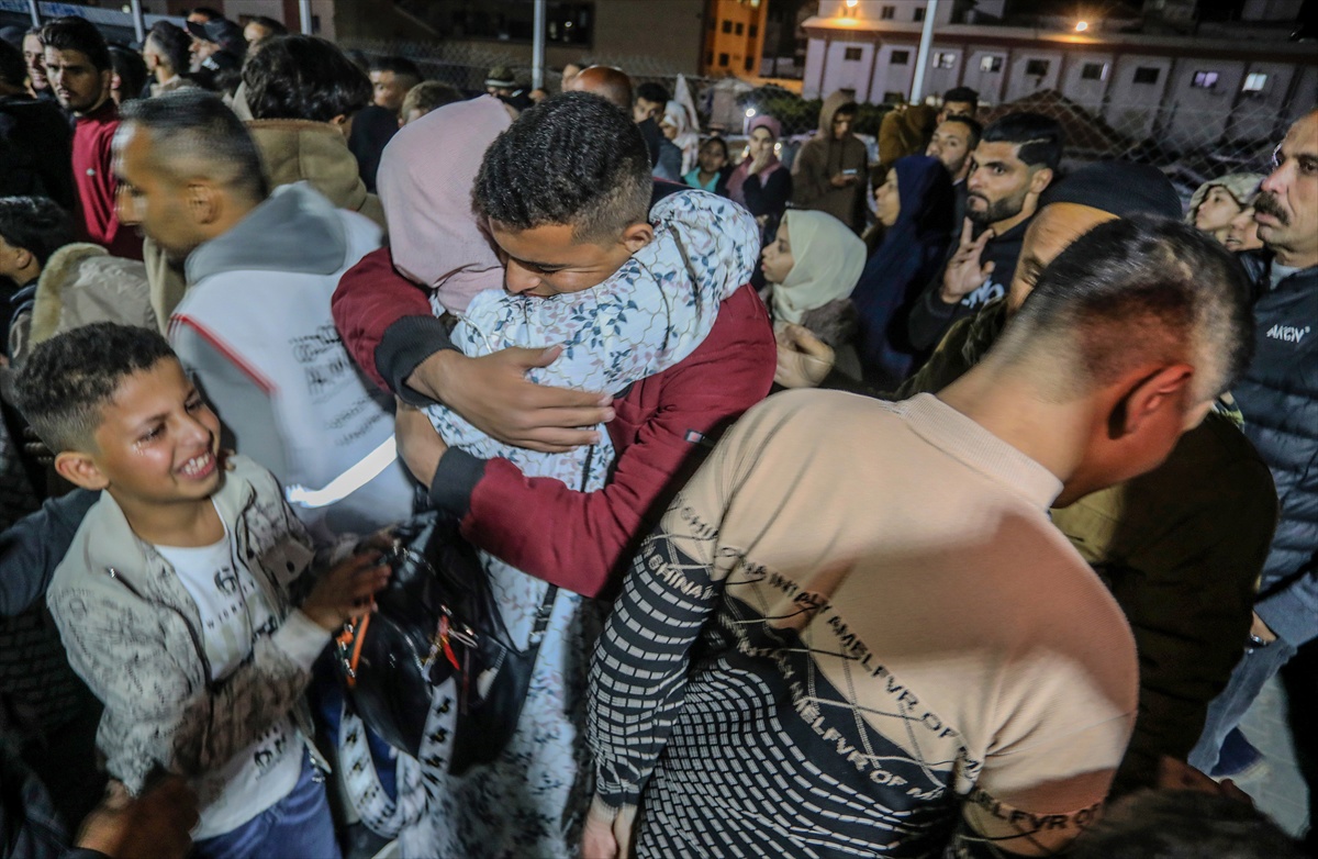 VIDEO Grupa ranjenih Palestinaca vratila se u Gazu kroz Egipat