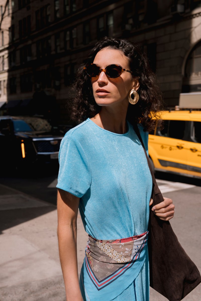 Mislite da je poslovni stil dosadan? Reserved je dokazao da nije