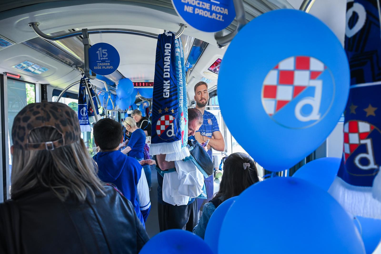 FOTO Dinamo proslavio 115. rođendan u tramvaju uz Zagrebačke anđele