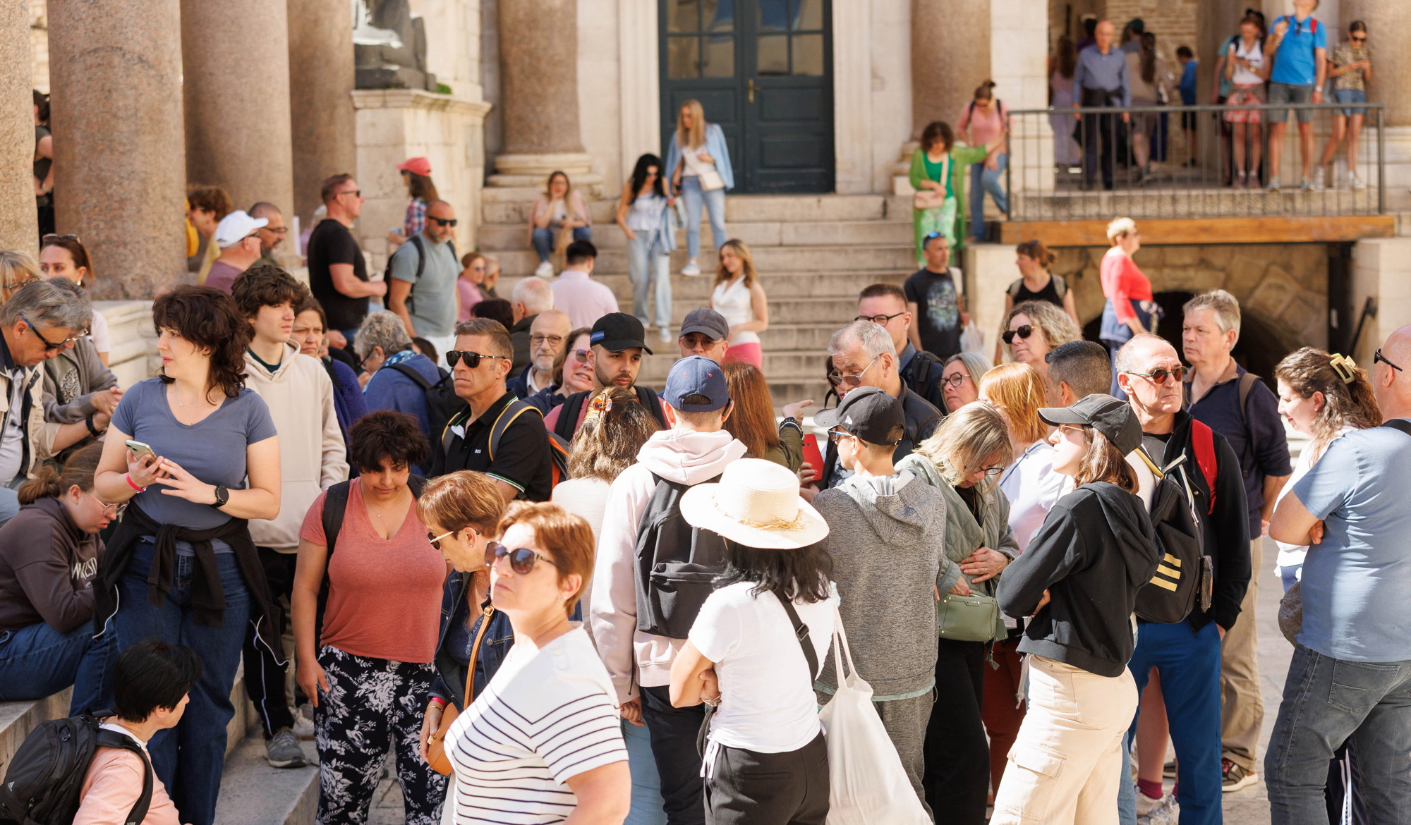 FOTO Dečko s ručnikom na glavi privukao poglede u centru Splita