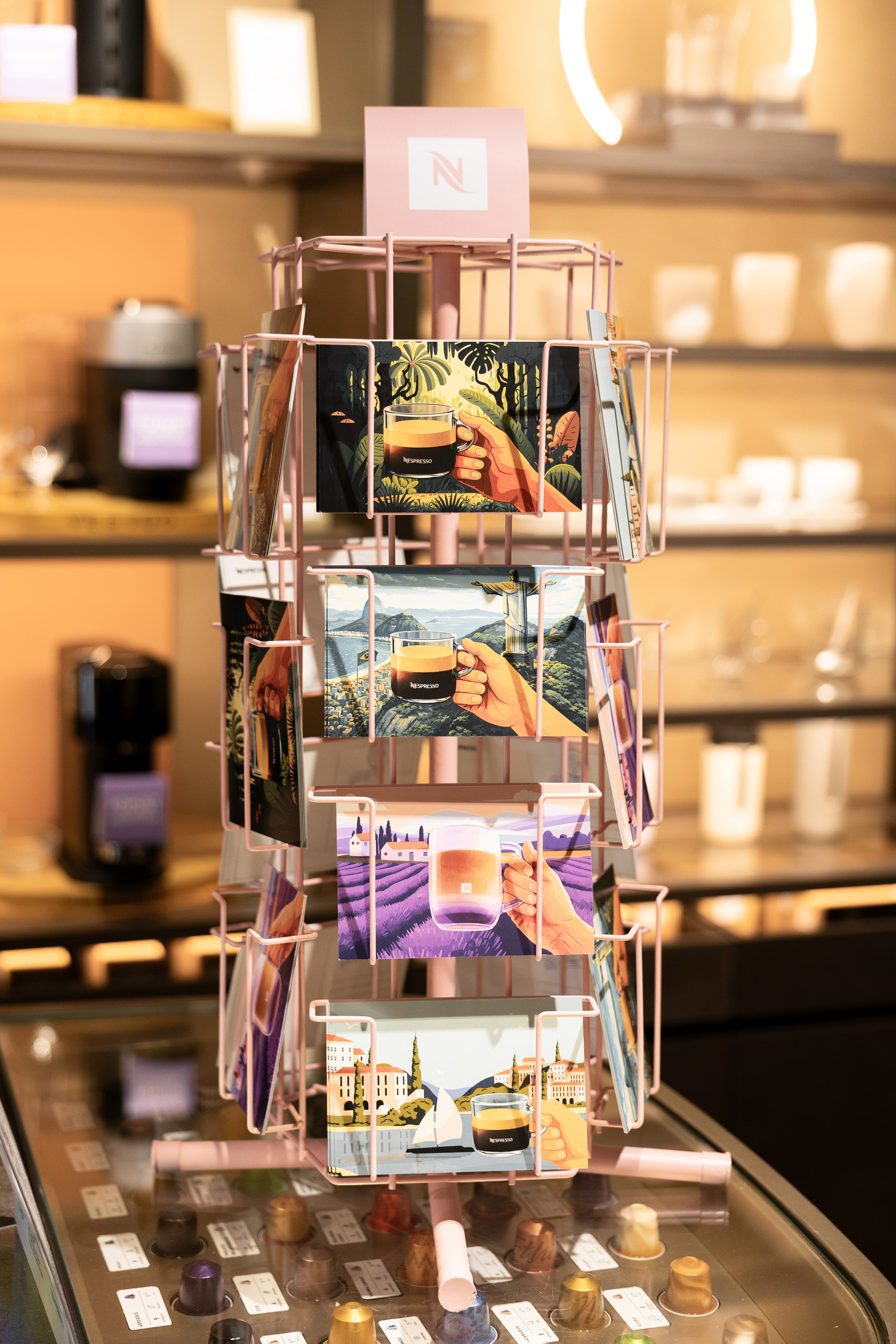 Za espresso, veliku šalicu i ledene napitke: Predstavljen novi aparat za kavu