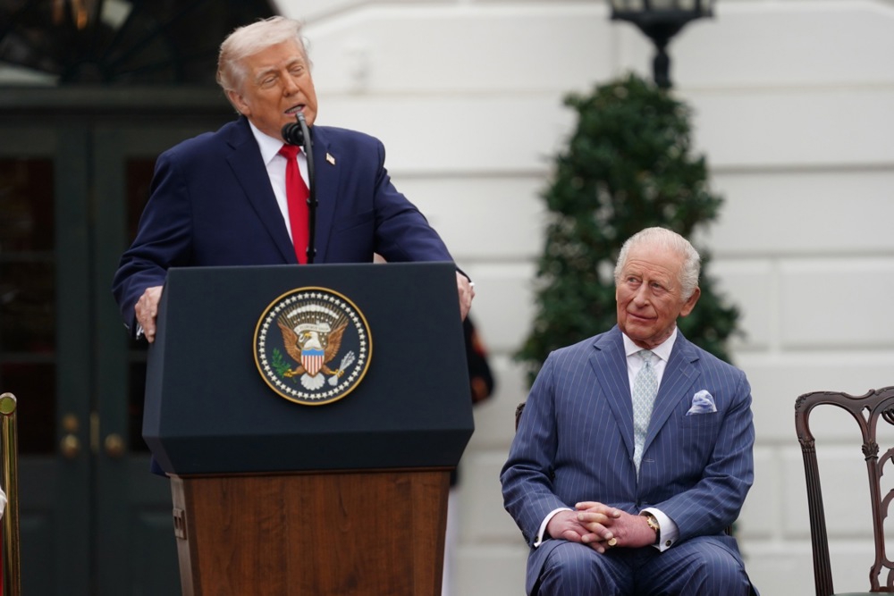 Kralj Charles i Camilla oprostili se od Trumpa u Bijeloj kući