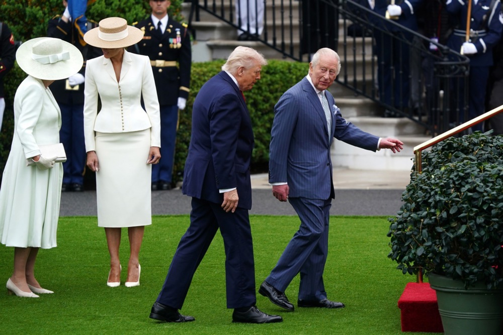 Kralj Charles i Camilla oprostili se od Trumpa u Bijeloj kući