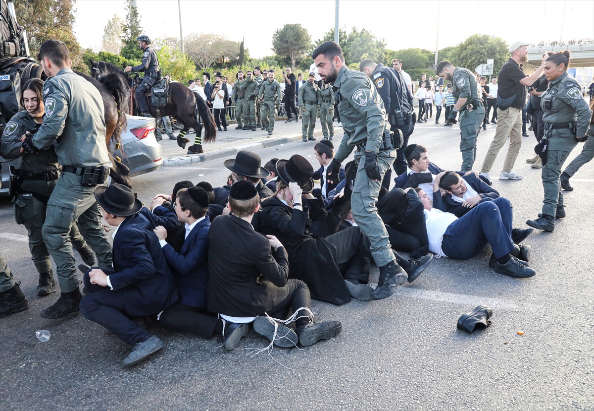 Ultraortodoksni Židovi blokirali ceste u Izraelu: "Radije ćemo umrijeti nego u vojsku"