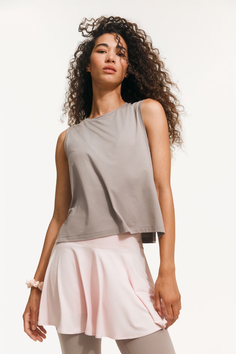 H&M ima sportske komade za yogu i pilates koji izgledaju skuplje nego što jesu