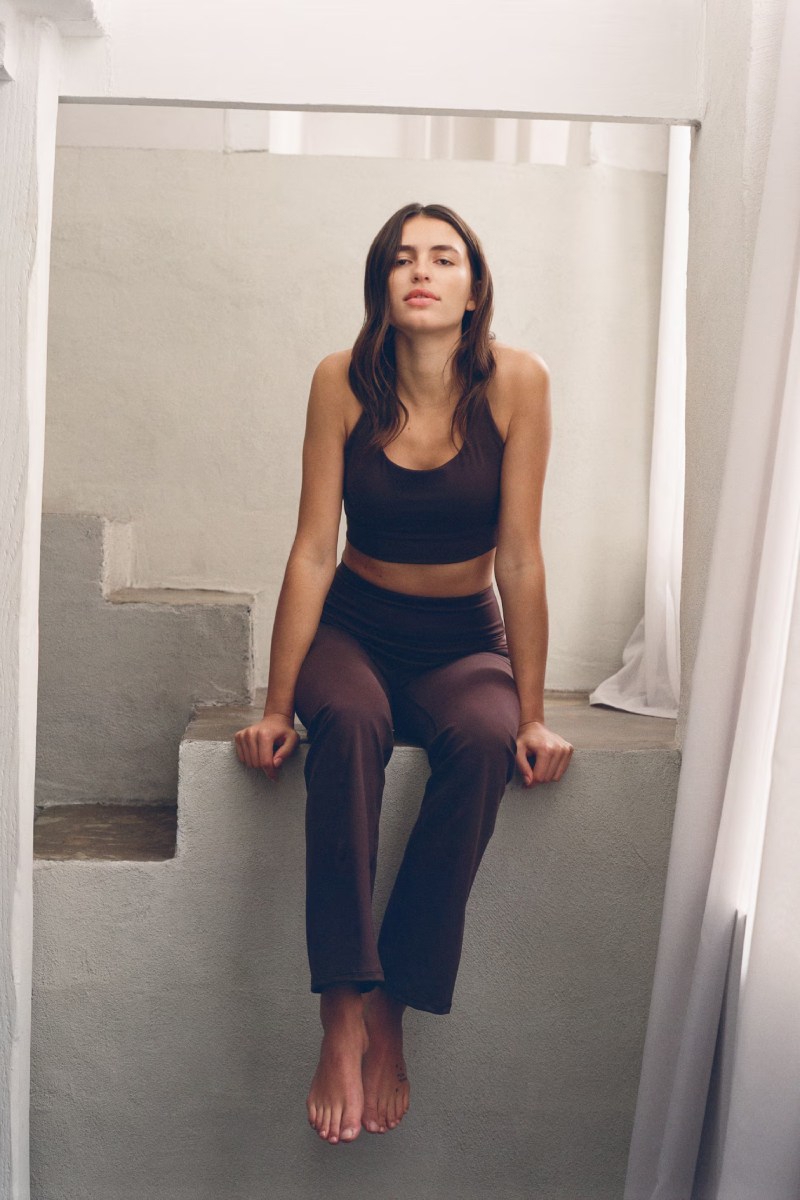 H&M ima sportske komade za yogu i pilates koji izgledaju skuplje nego što jesu