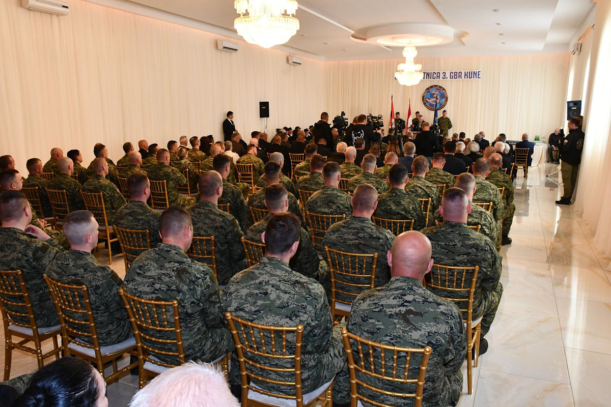 Milanović: Teško je raditi s onima koji lupetaju da se spremamo napasti Srbiju