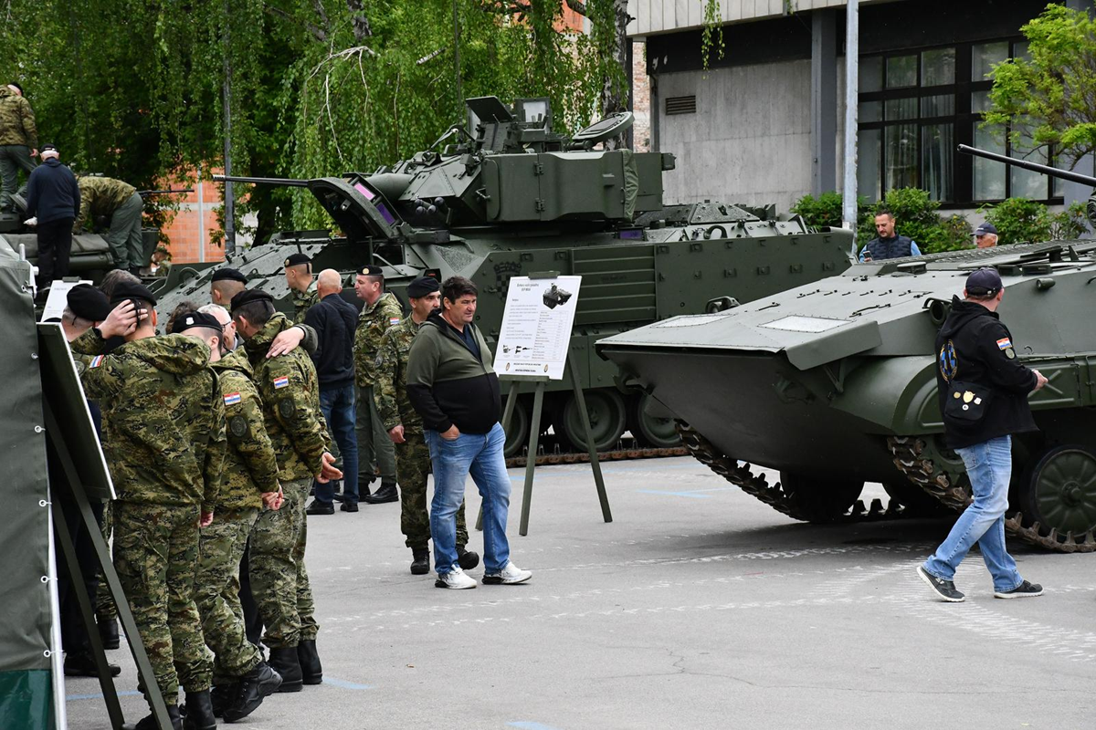 Milanović: Teško je raditi s onima koji lupetaju da se spremamo napasti Srbiju