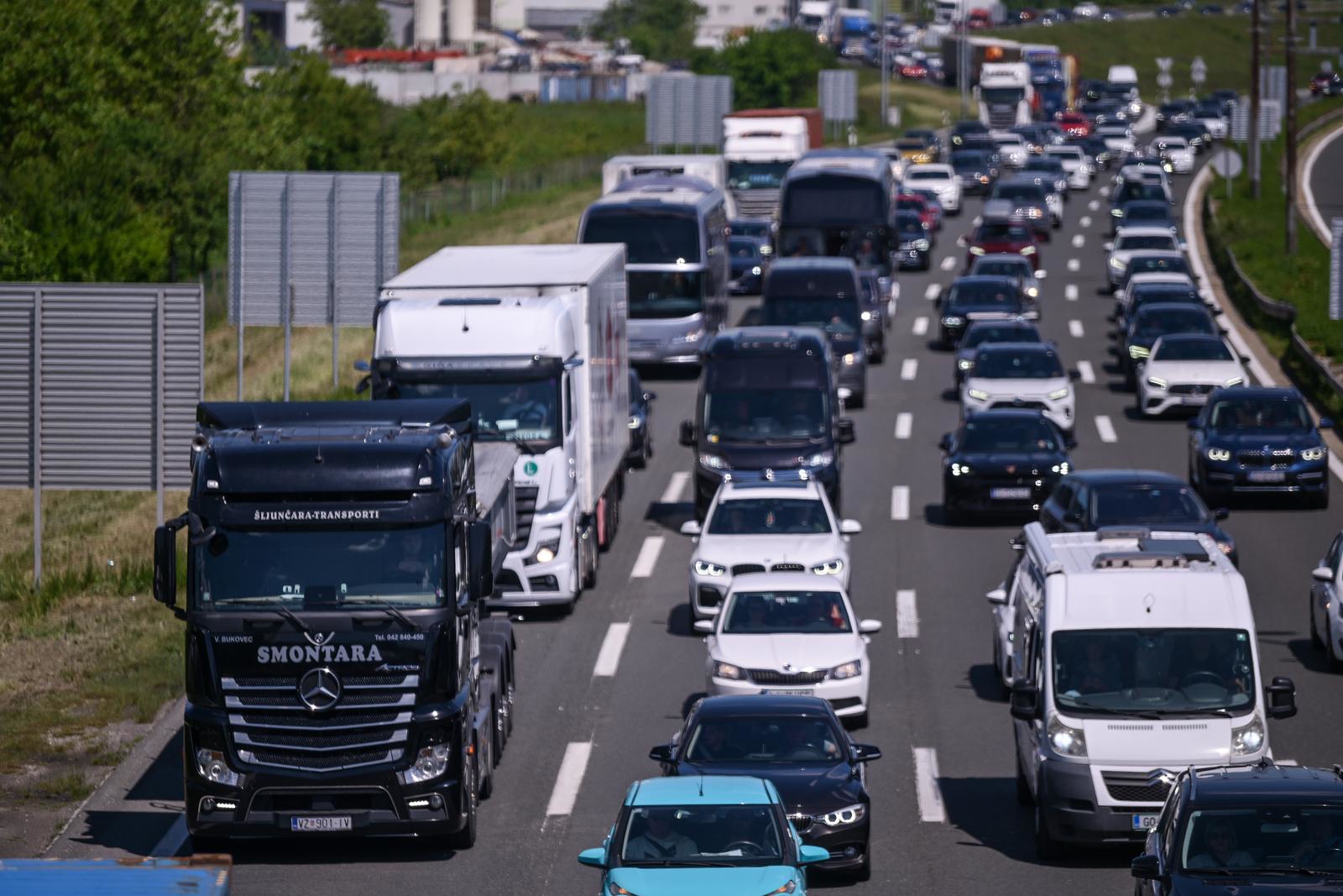 VIDEO I FOTO Počinje produženi vikend, pogledajte gužve na Lučkom