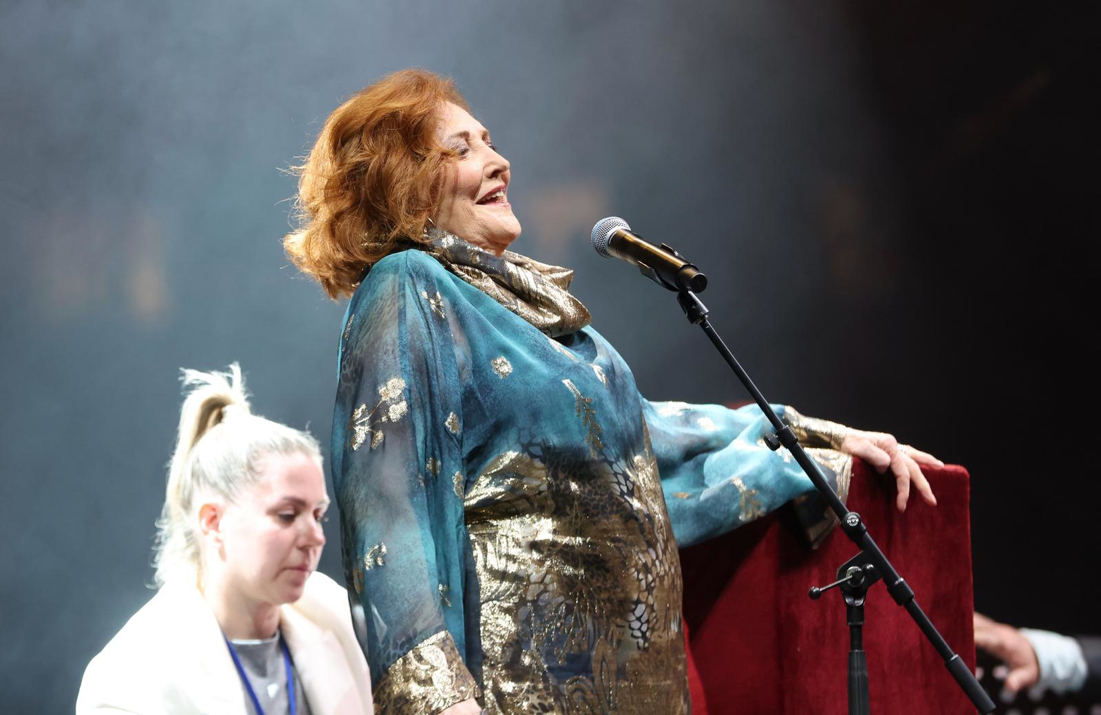 FOTO Tereza Kesovija nastupila u Splitu, dočekale je ovacije: "Tere, mi te volimo"