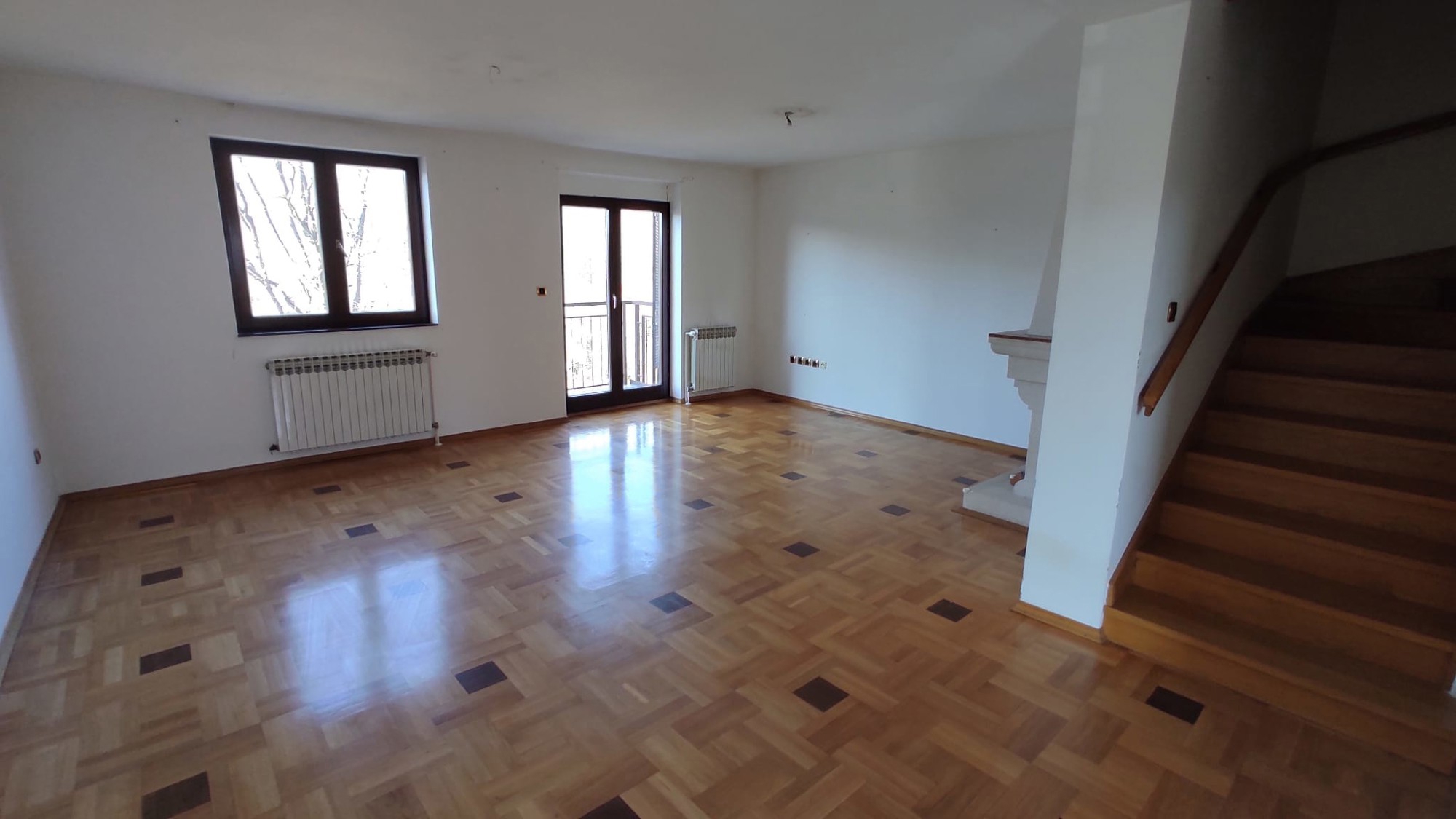 Pregledavali smo Oglase i našli stan od 191 m² i 515.000 eura u Zagrebu. Bacite oko