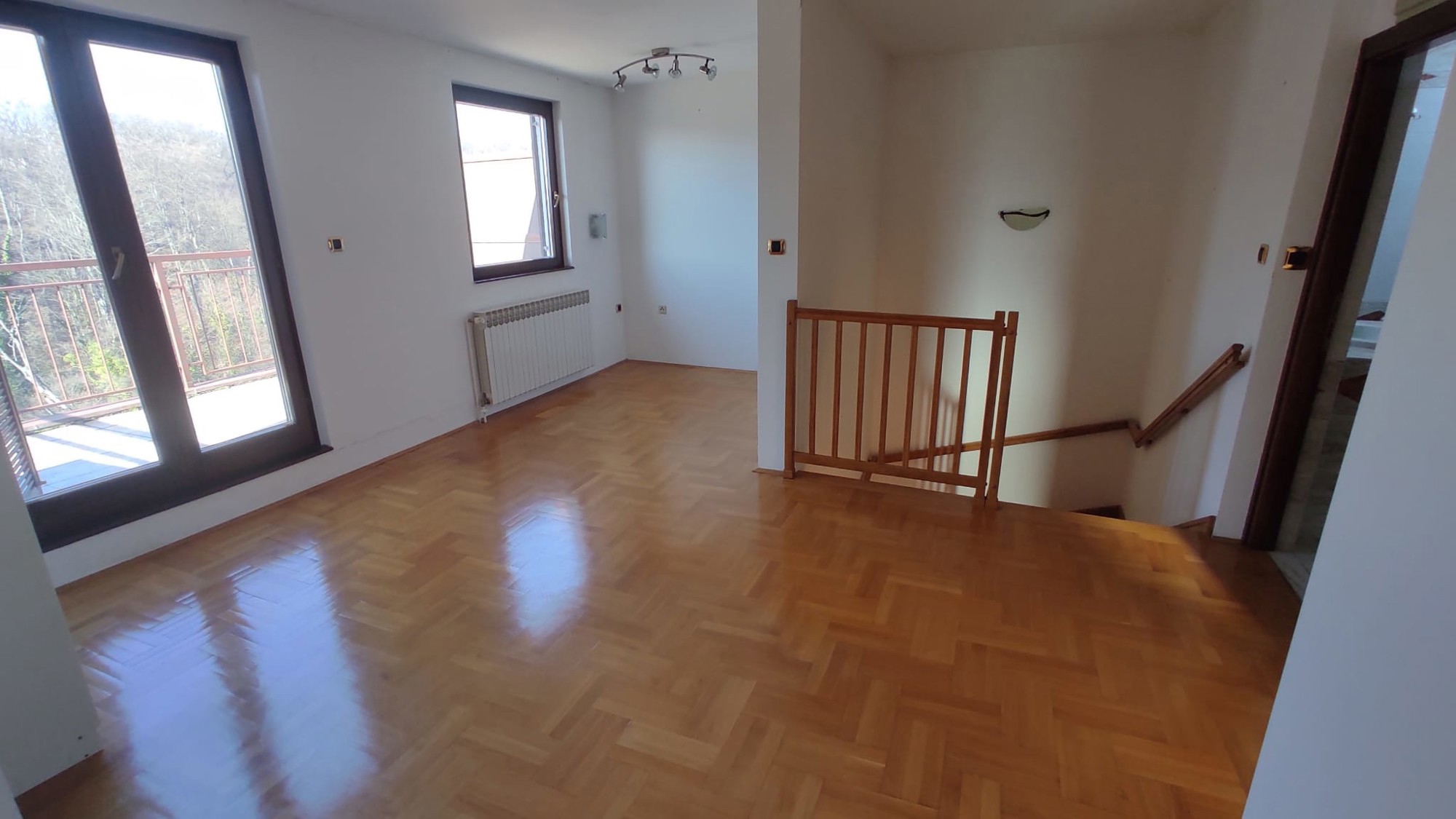 Pregledavali smo Oglase i našli stan od 191 m² i 515.000 eura u Zagrebu. Bacite oko
