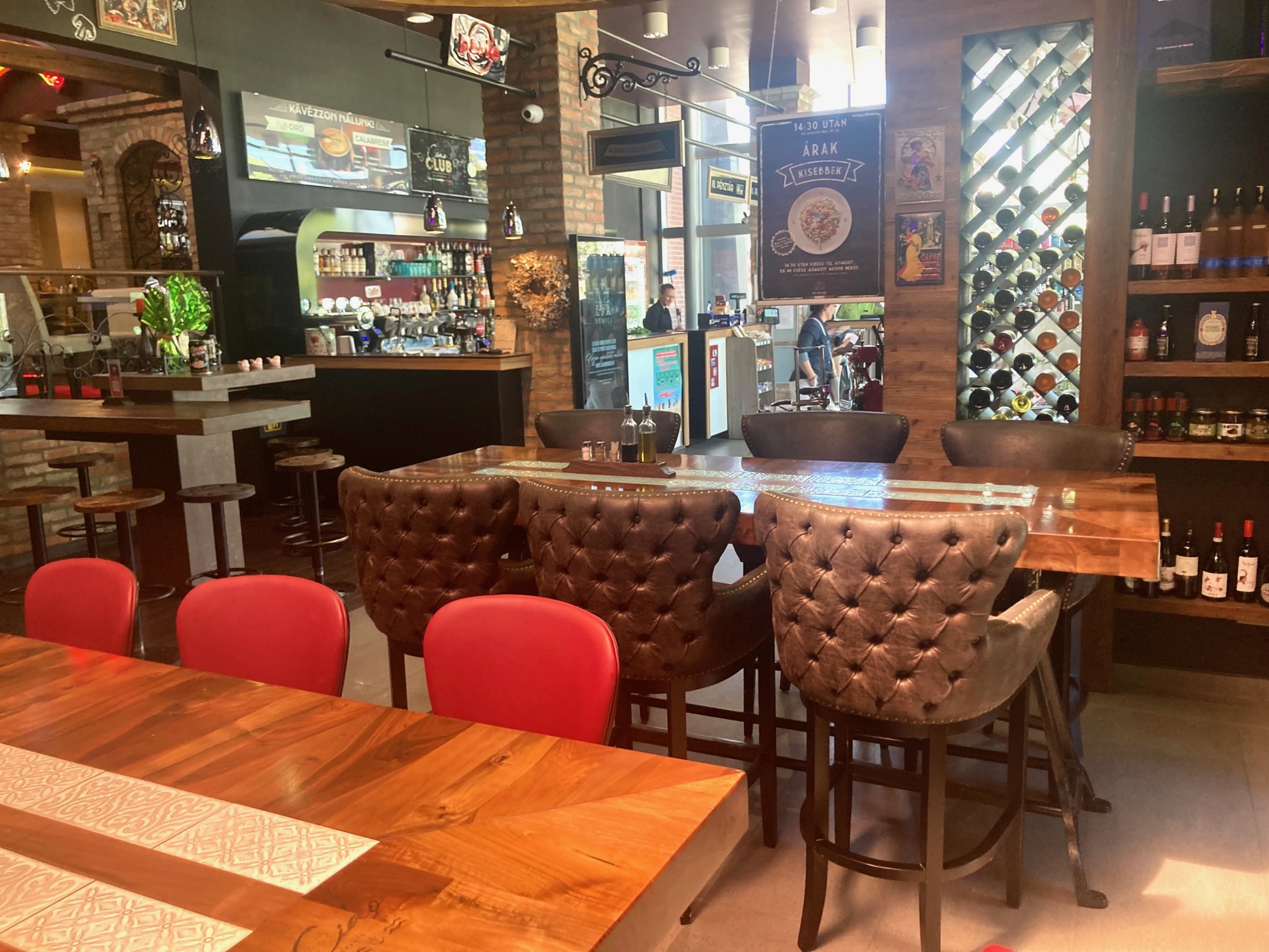 Jedna od najboljih pizzerija u Pečuhu nalazi se - na benzinskoj