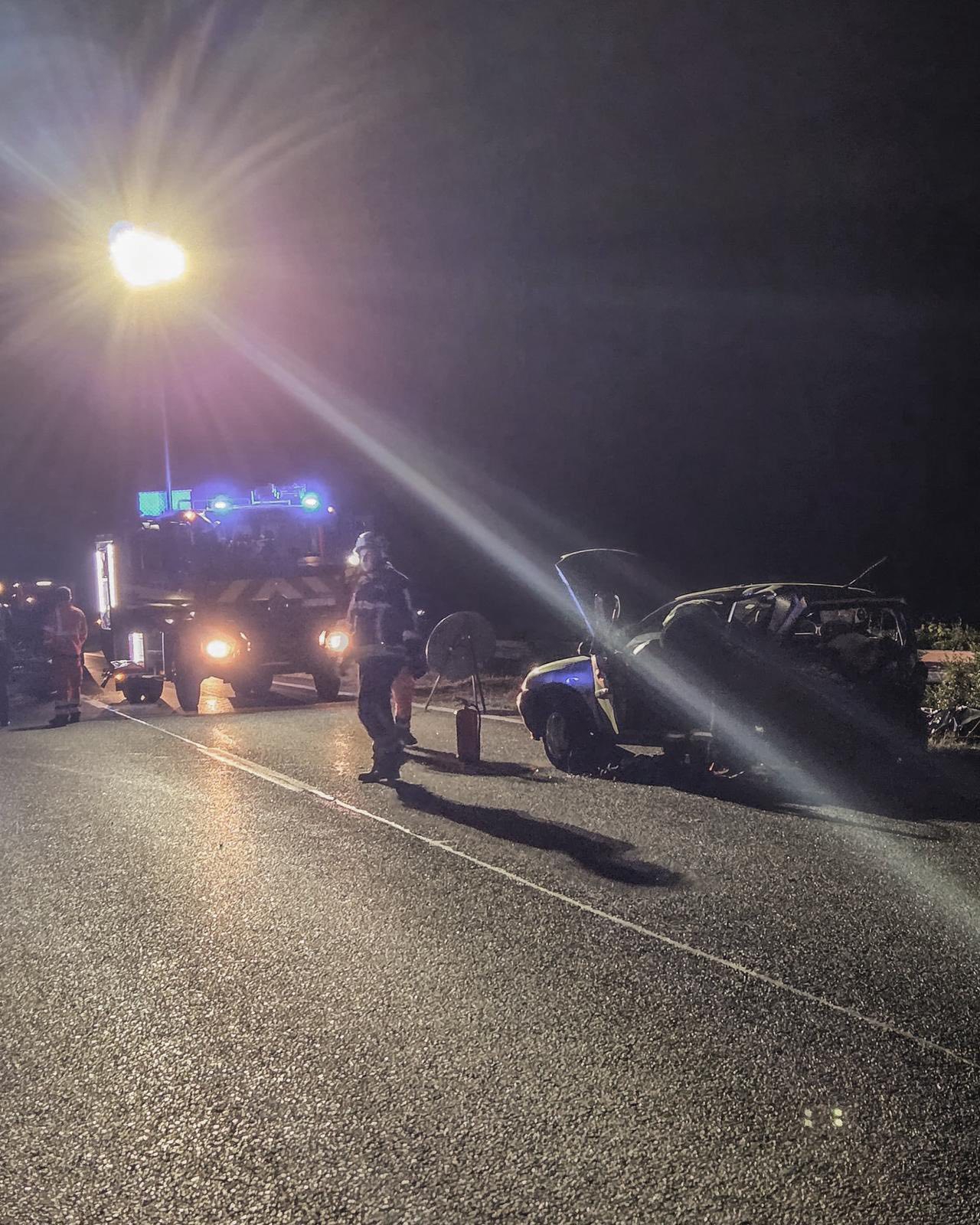 FOTO Vatrogasci spasili psa iz nakon teške nesreće na A1. Vozač poginuo