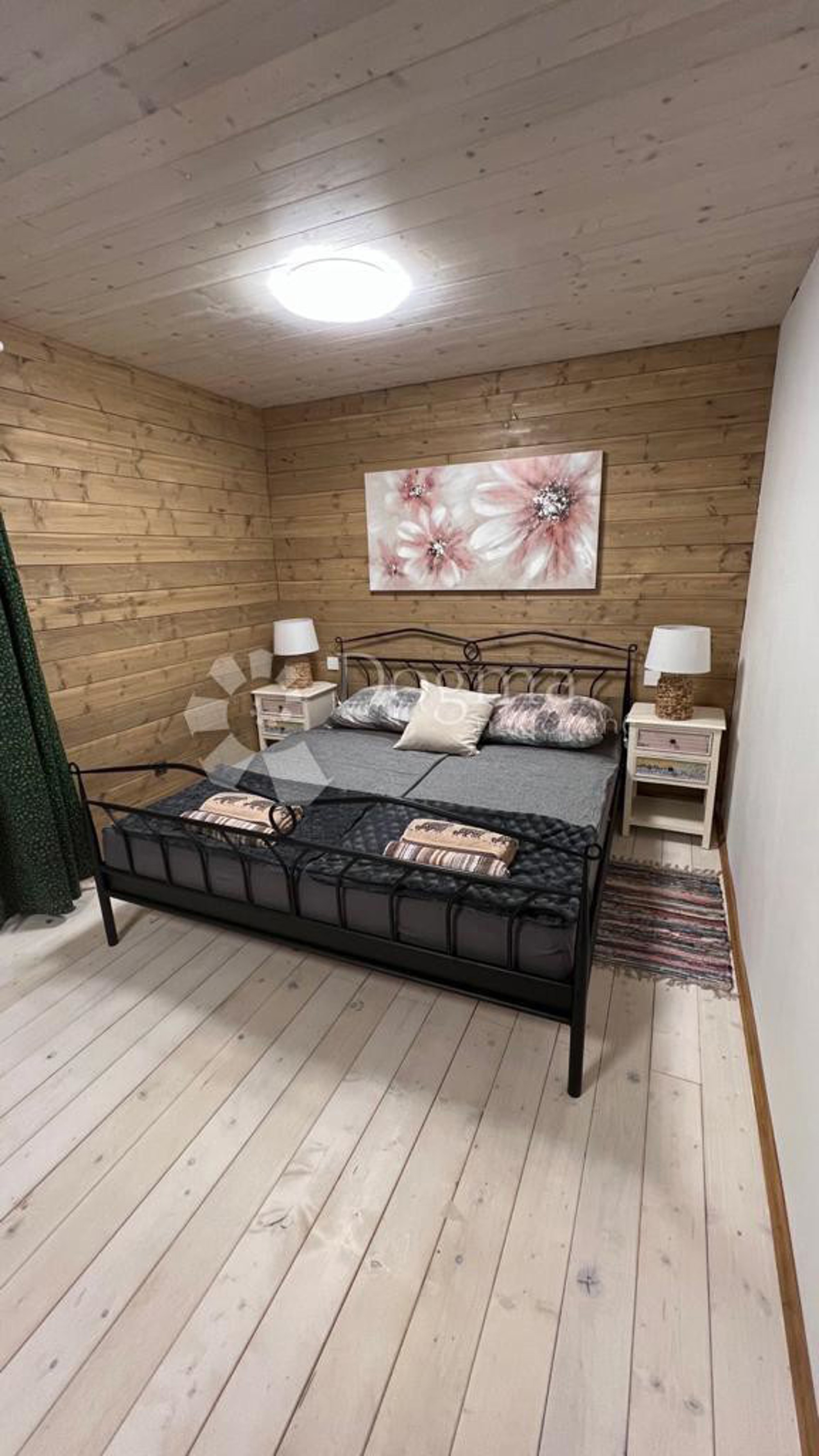 Drvena kuća uz Kupu prodaje se za 180.000 eura, uređena je i spremna za najam